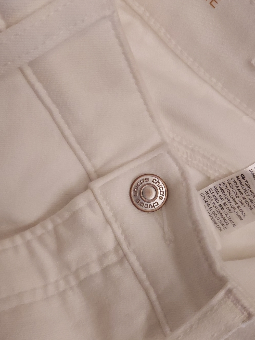 So Slimming Chico's Girlfriend Flare Jeans - Picture 4 of 6